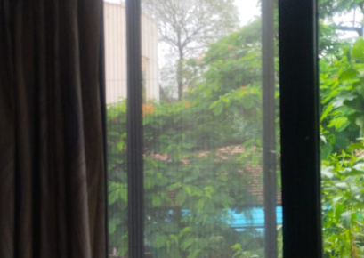 Rolling Mosquito Net for Windows